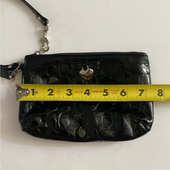 Coach Bag Signature Patent Glossy F49562 Wristlet Pouch Black - Picture 8 of 15